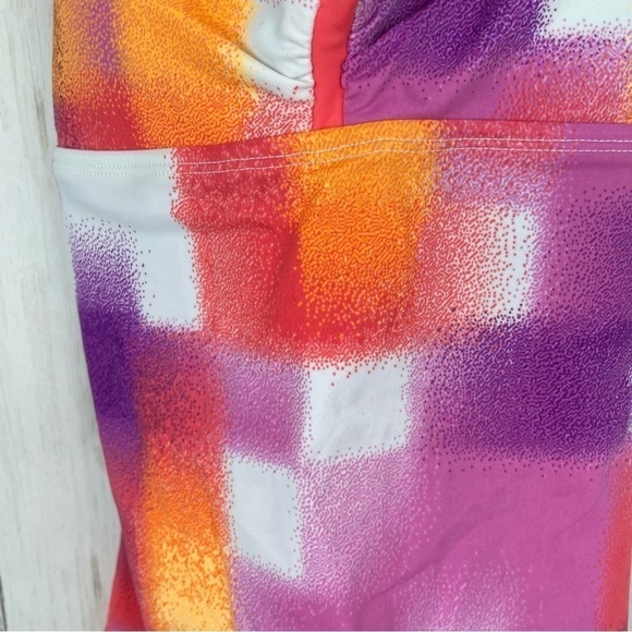 NWT Nike grid pattern tankini bathing suit top - Picture 3 of 7
